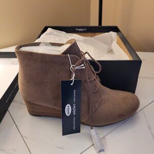 Dr Scholl's Wedge Ankle Booties - size 10
